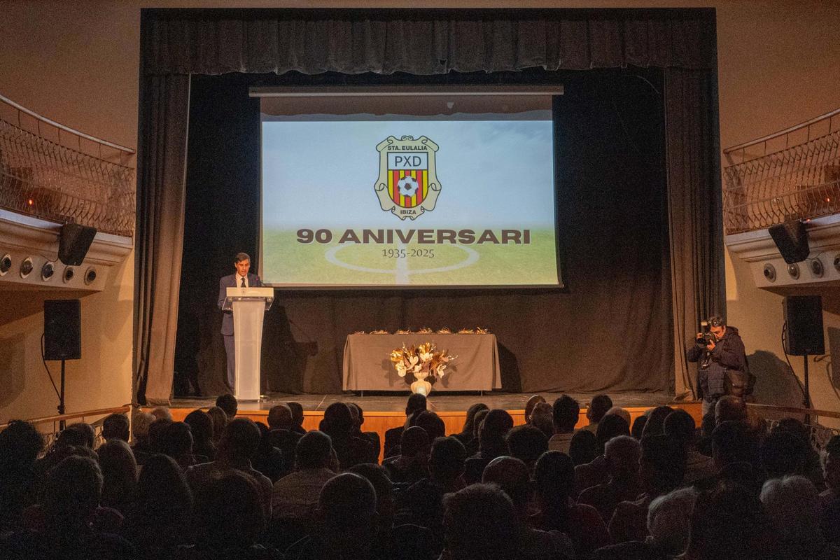 La Peña Deportiva celebra sus 90 años de historia con una emotiva gala llena de reconocimientos La Peña Deportiva celebra sus 90 años de historia con una emotiva gala llena de reconocimientos