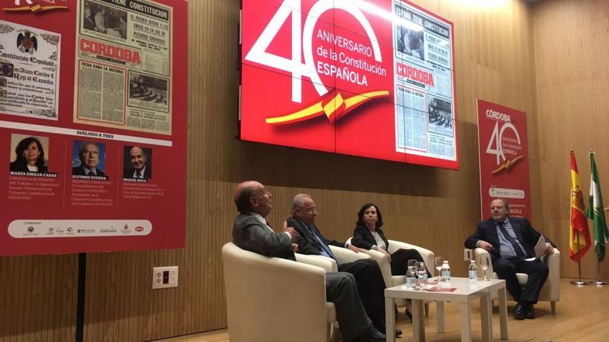 Casas, Guerra y Roca inician el ciclo de conferencias sobre la Constitución