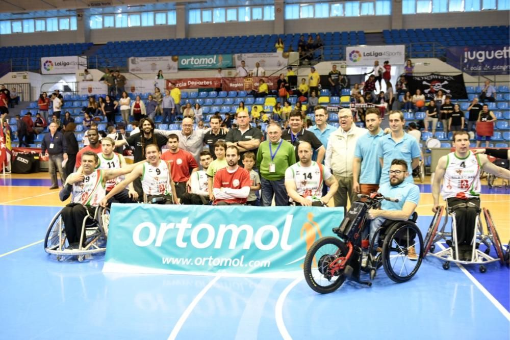 Baloncesto sobre ruedas en el Príncipe de Asturias