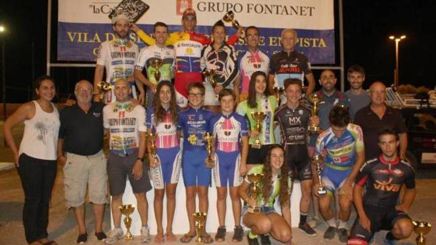 Podio final de la challenge de pista del &#039;Vila de Sineu&#039;, con Toni Ballester en lo más alto.