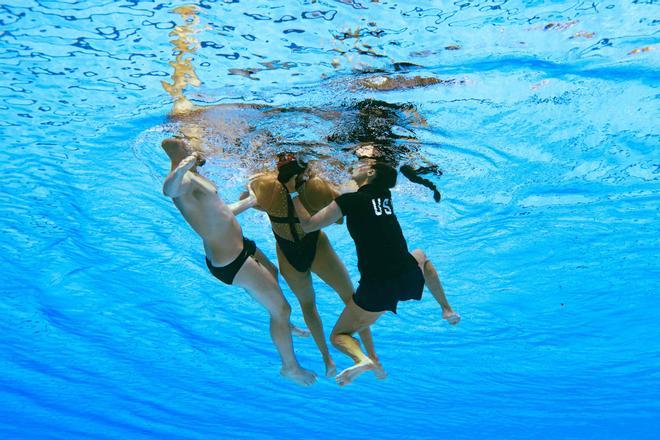 ¡Tremendo susto! Anita Álvarez, rescatada tras desvanecerse en la piscina