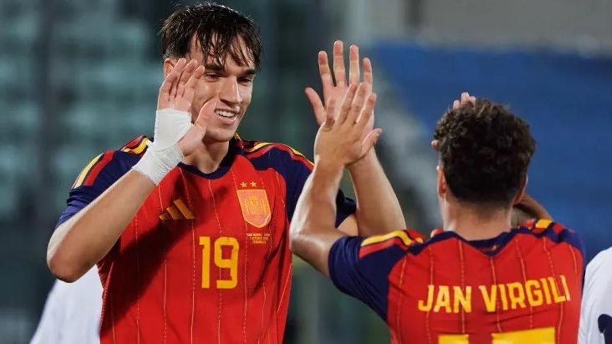 España fulmina a San Marino con cinco goles de Carlos Espí (0-13)