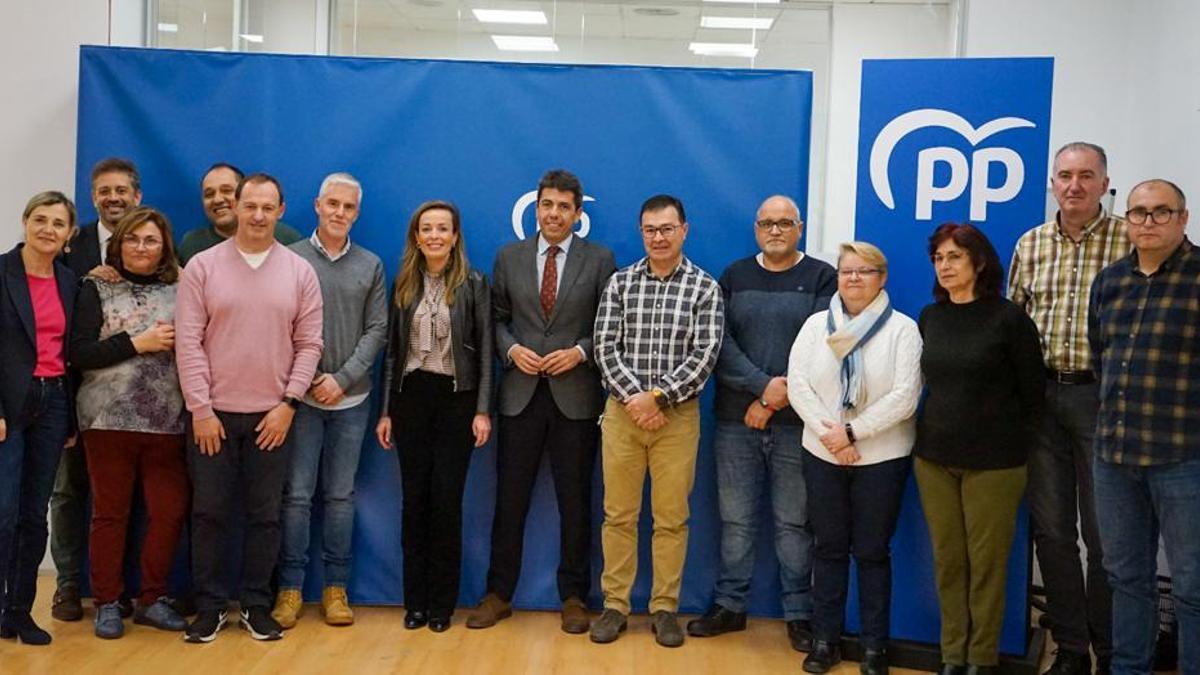 El PP se reúne con el comité de empresa del Hospital de Alzira.