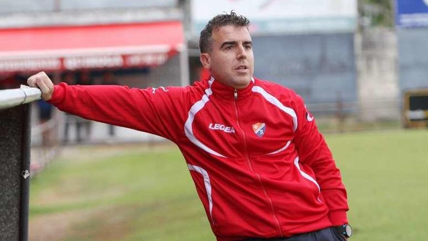 Javi Rey, entrenador del Centro de Deportes Barco. // Iñaki Osorio