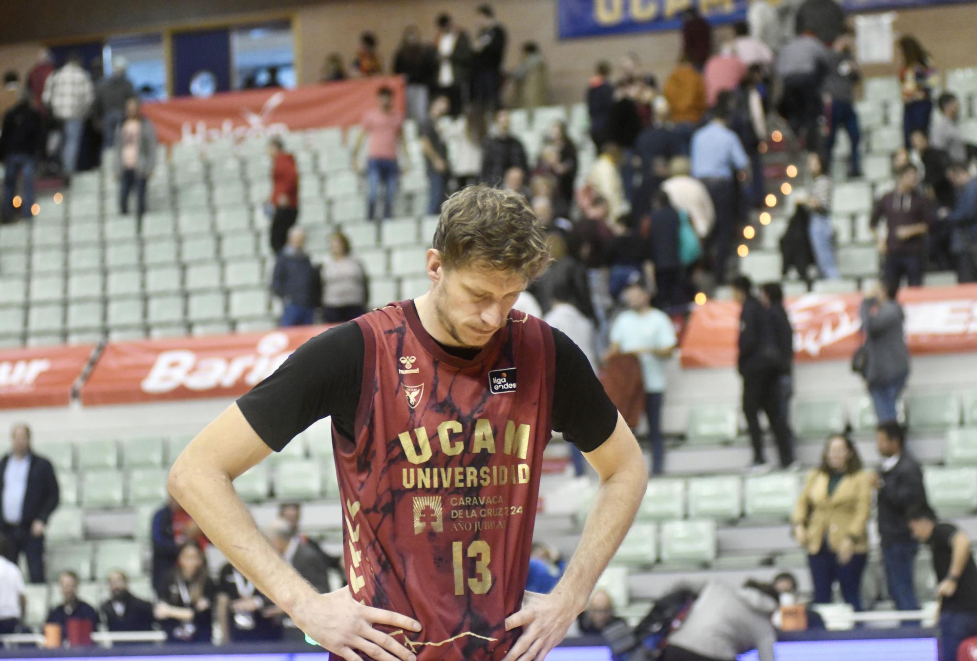 UCAM CB - Obradoiro