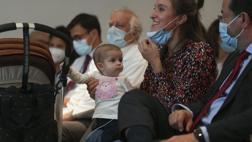 Un bebé de 13 meses recibe en Madrid un trasplante de intestino pionero en el mundo
