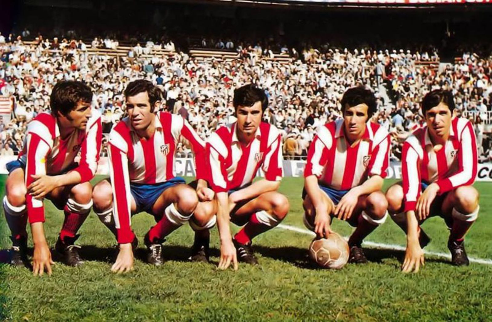 La delantera del Atlético a comienzos de los 70 formada por Ufarte, Luis Aragonés, Gárate, Irureta y Alberto. 