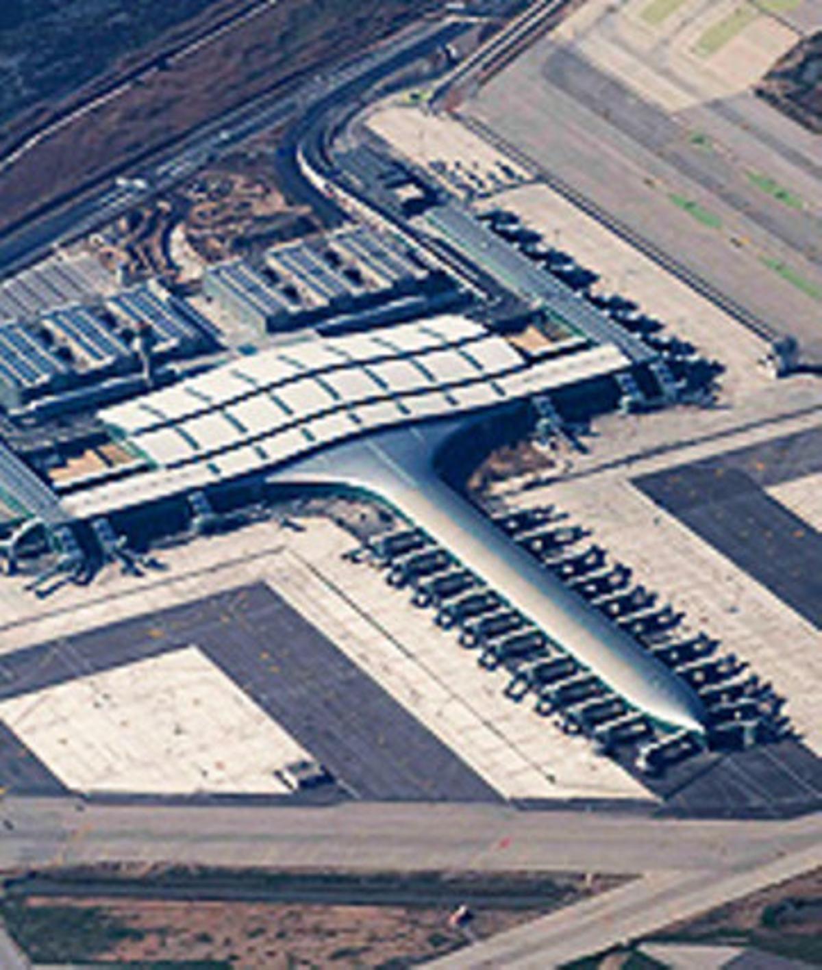 Vista aèria de la nova Terminal 1 de l’aeroport del Prat. Vista aèria de la nova Terminal 1 de l’aeroport del Prat.