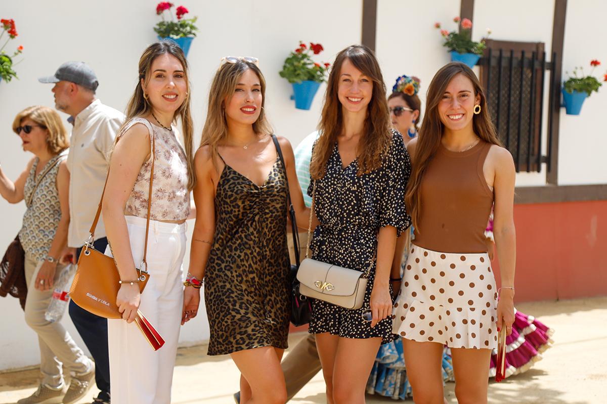 Meses, Alba, Idoia y Elena