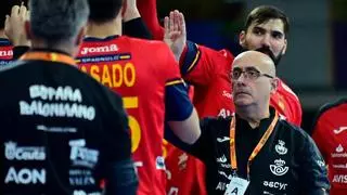 Los 'Hispanos' viajan a Alemania a dos días de debutar en el Europeo