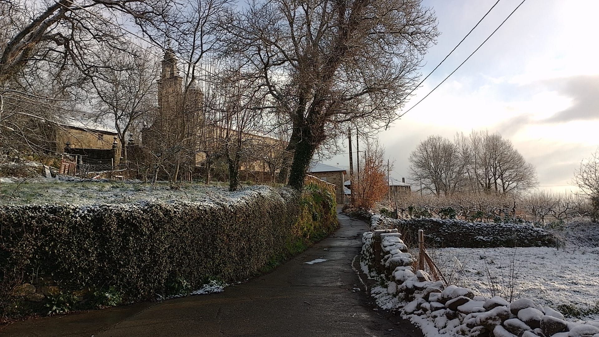 GALERÍA | Nieve en Sanabria: así amanece en estos pueblos