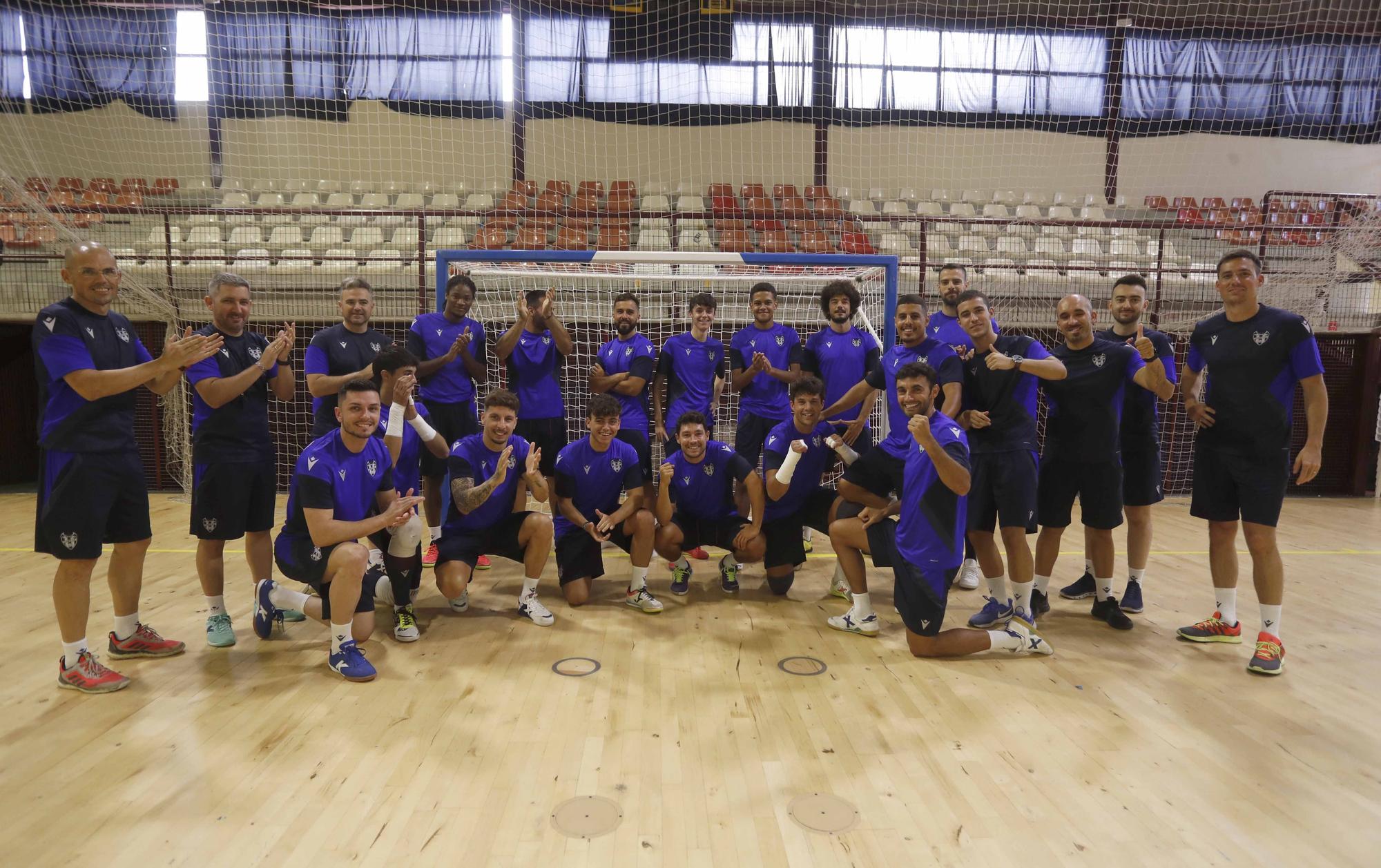 Primera sesión de trabajo para el Levante UD FS