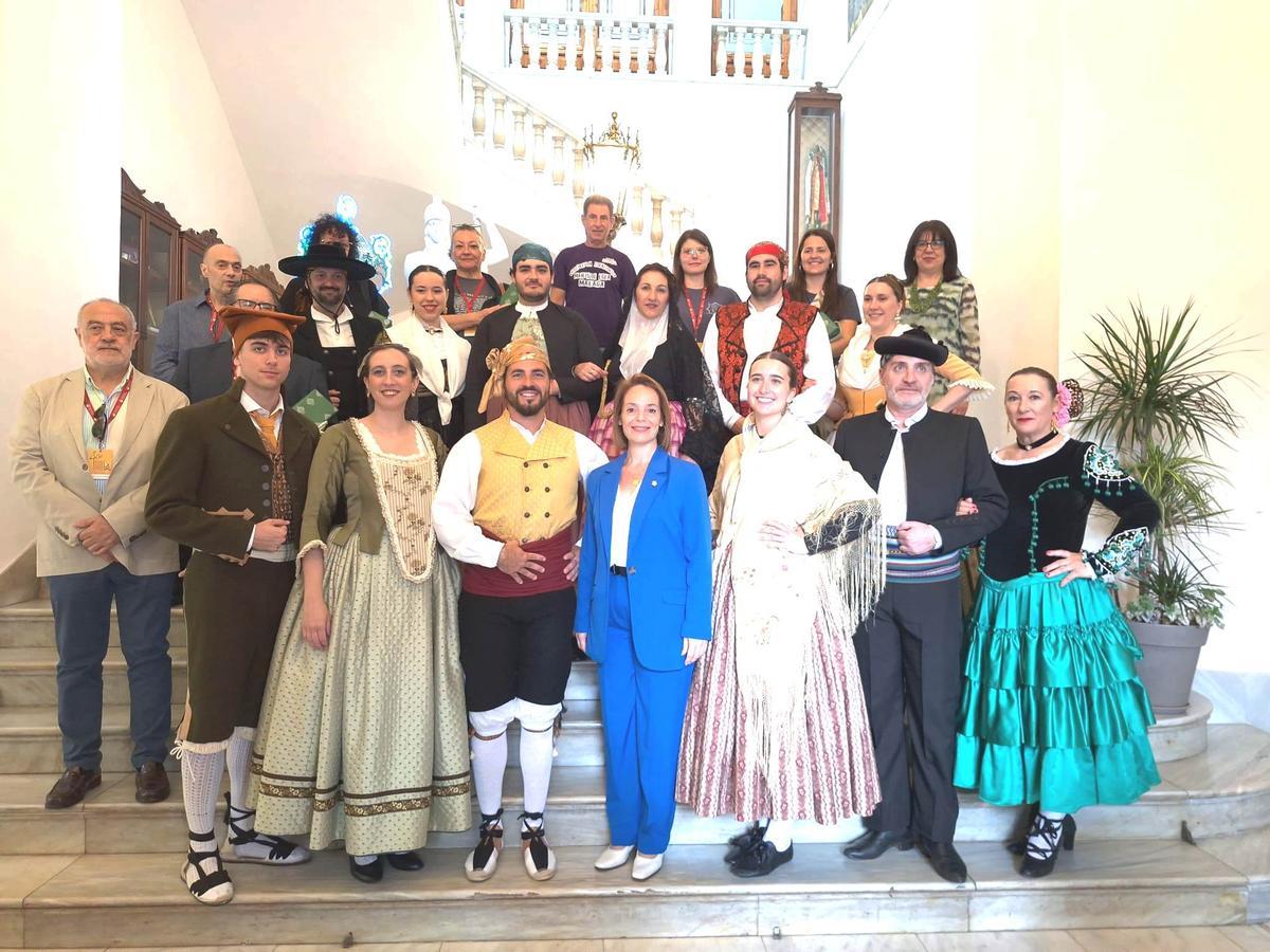Recepció dels grups participants.