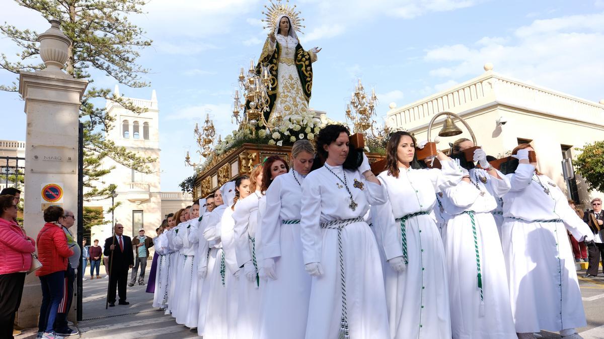 Procesión de la Hermandad del Prendimiento y Nuestra Señora del Consuelo en Alicante.