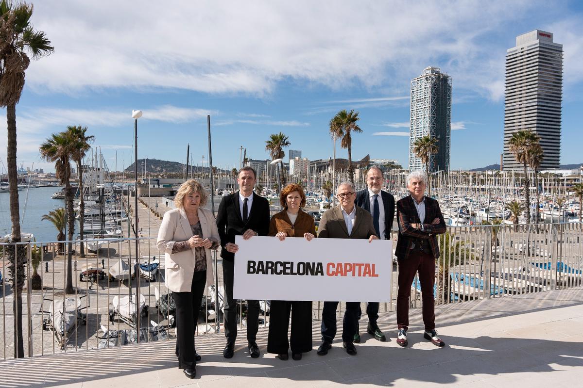 Cristina Lagé (Directora de Turisme de Catalunya), Manel Casals (director del Gremi d'Hotels), Elisenda Alamany, Jordi Valls, Mateu Hernández y José Antonio Donaire.