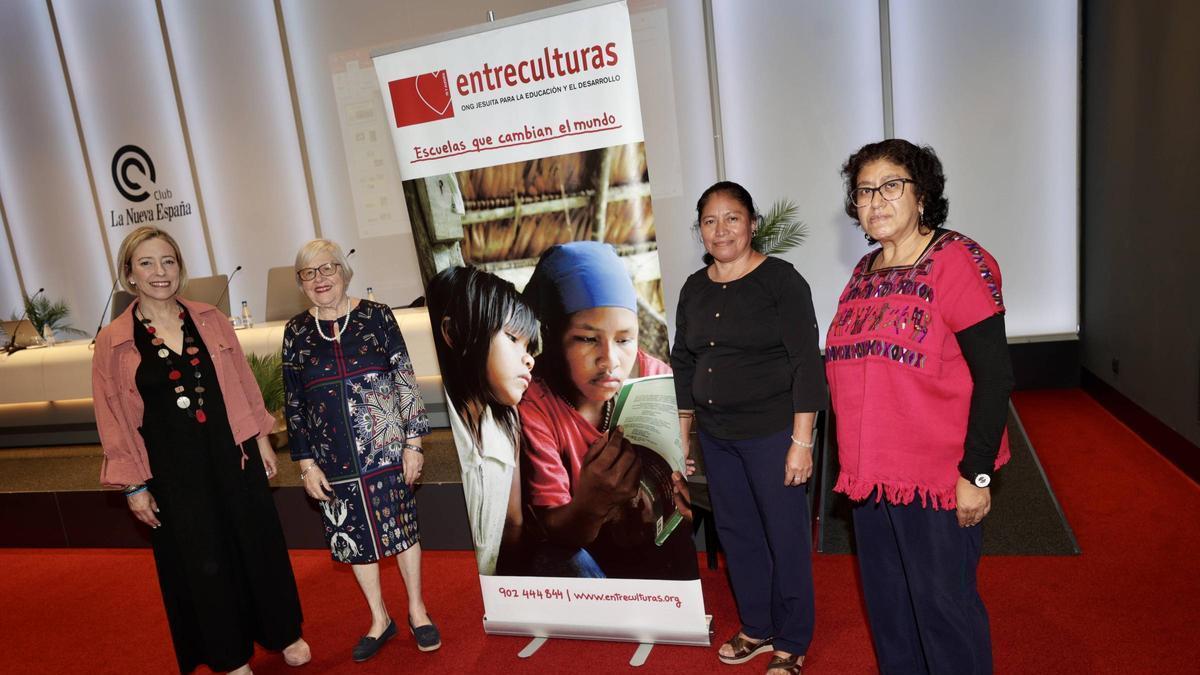 Por la izquierda, Beatriz Coto, María Jesús Banciella, Pantaleona Morales y Cecilia Guadalupe.