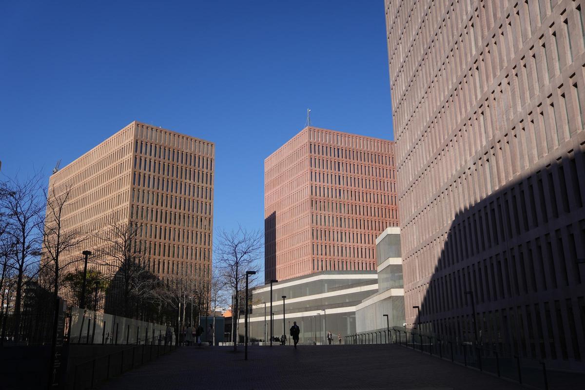 Un jutjat de Barcelona concedeix una incapacitat a una netejadora amb fibromiàlgia i infecció respiratòria crònica