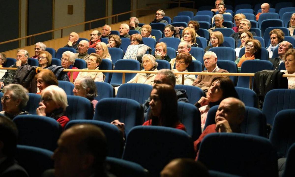 Asistentes a las Jornadas Infosalud de la Fundación Caja Rural.