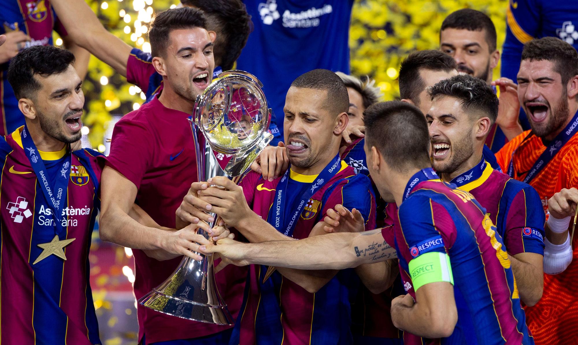 El Barça alzó su tercera Champions en el Palau