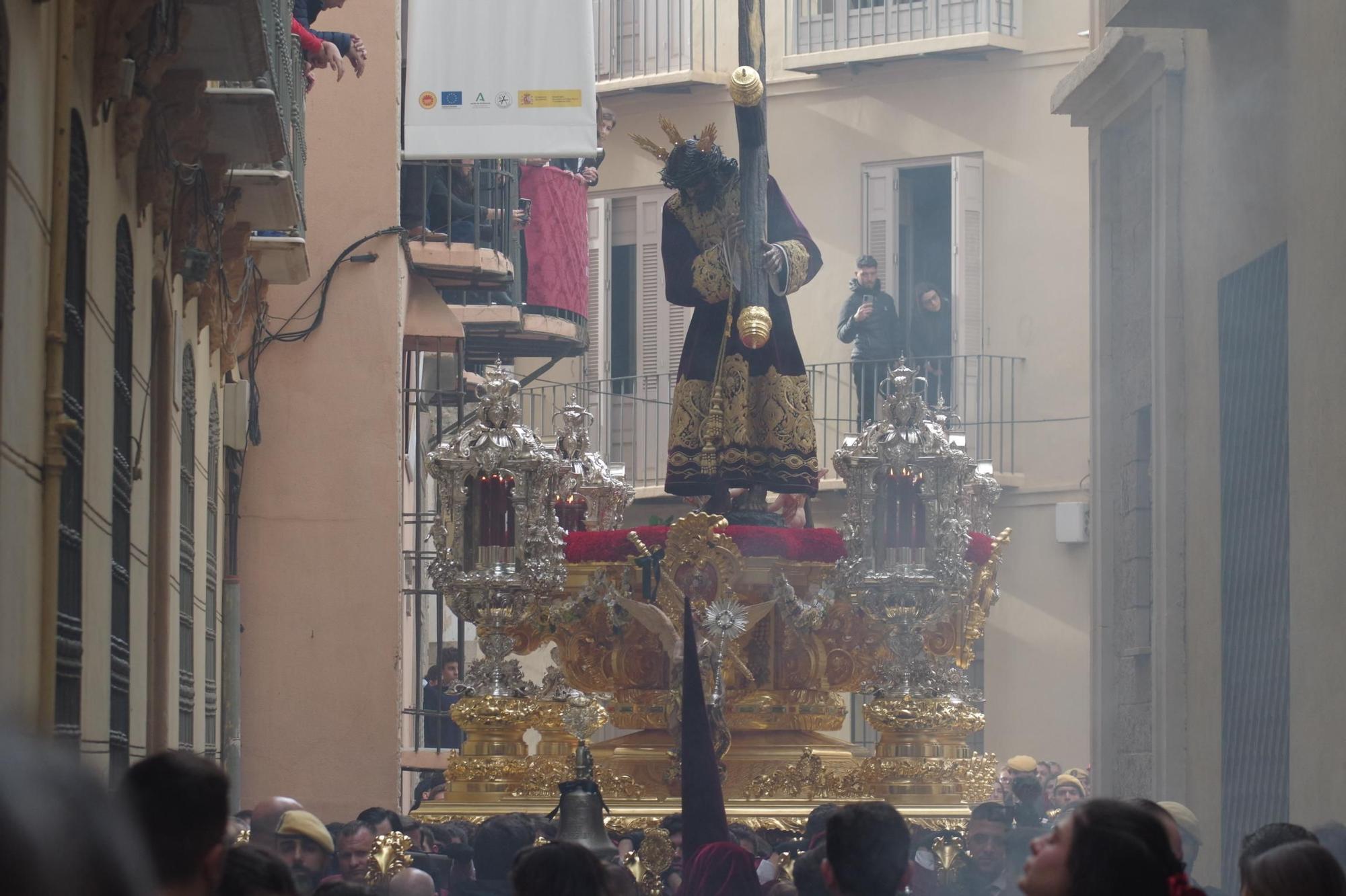 Salida de la cofradía de Viñeros, el Jueves Santo de 2024.