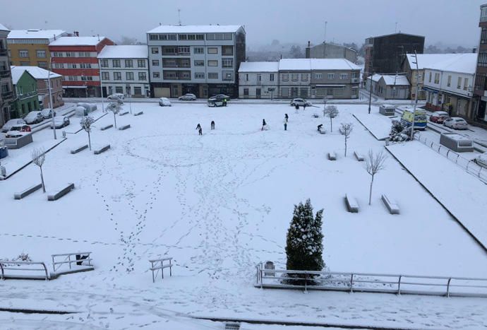 La nieve llega a la montaña de A Coruña