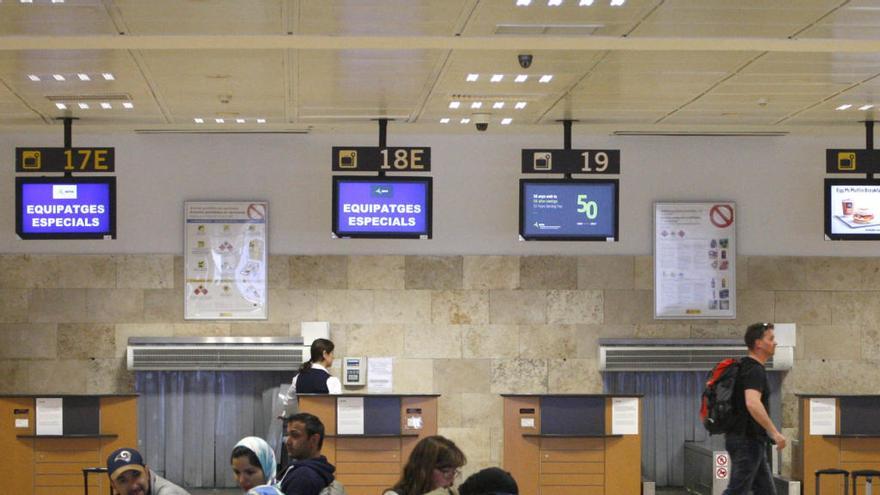 Creix un 3% el nombre de viatgers que passen per l&#039;aeroport de Girona al febrer