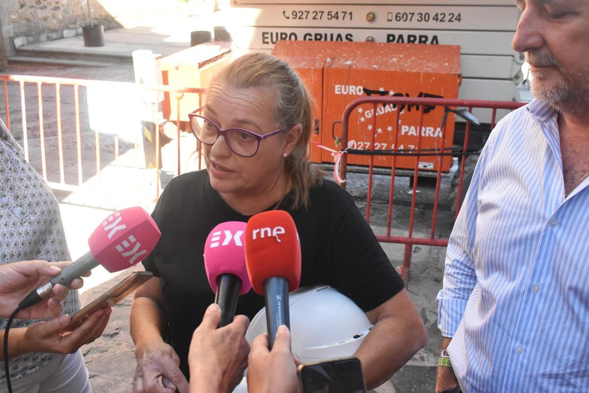 Galería | Así es la pequeña corona de la Virgen del Arco de la Estrella de Cáceres
