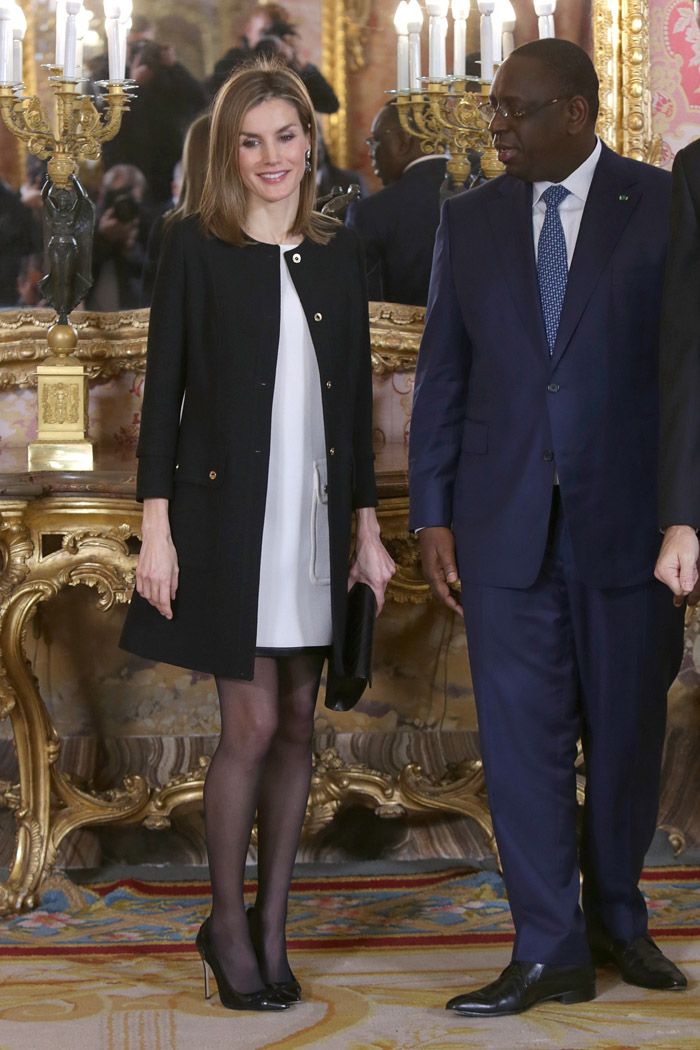 Reina Letizia: blanco medias negras Woman