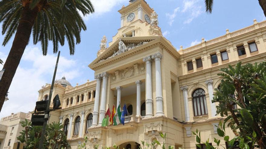 Fachada del Ayuntamiento de Málaga, en la avenida de Cervantes.