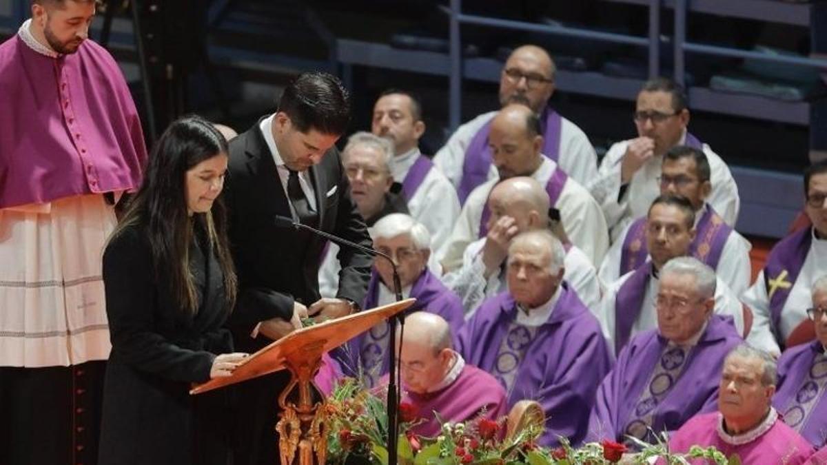 El padre Ángel Escapa «reaparece» en el funeral por las víctimas del descarrilamiento de Adamuz