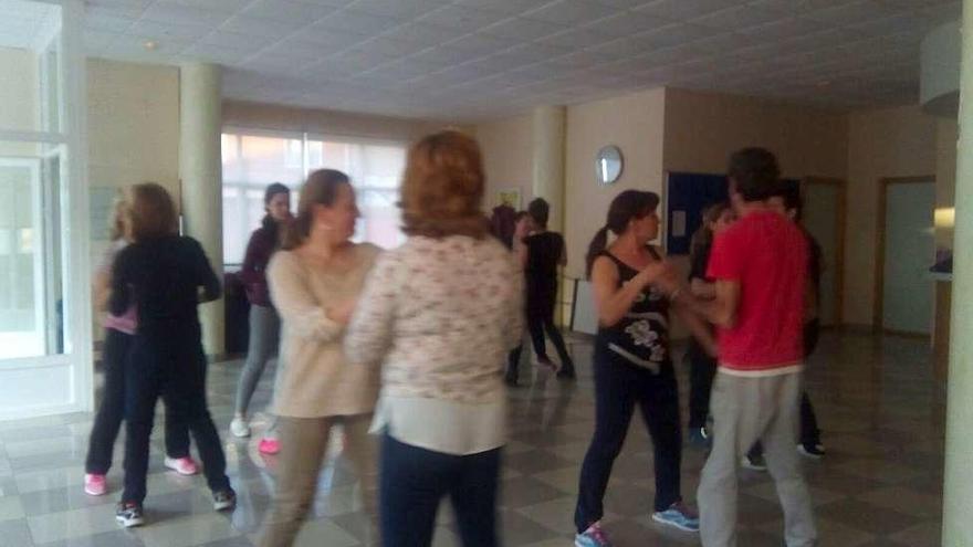 Taller de baile de salón en San Cristóbal.