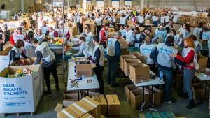 zentauroepp45811768 mas personas  gran recapte d  aliments181112142827