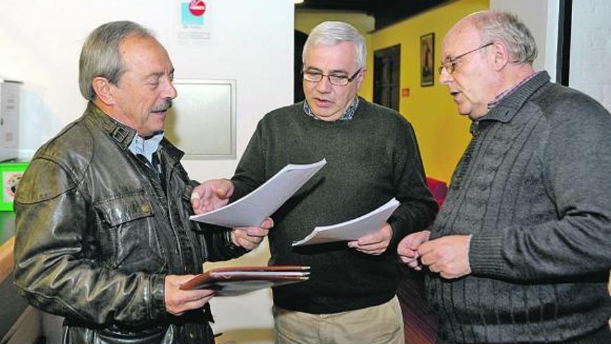 López y Gutiérrez Varela rematan sus listas 
 y depositan sus candidaturas en la Casa del Pueblo