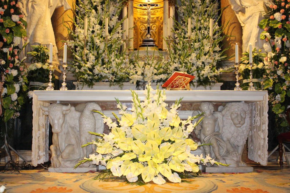 Homenaje de los Floristas a la Virgen de los Desamparados