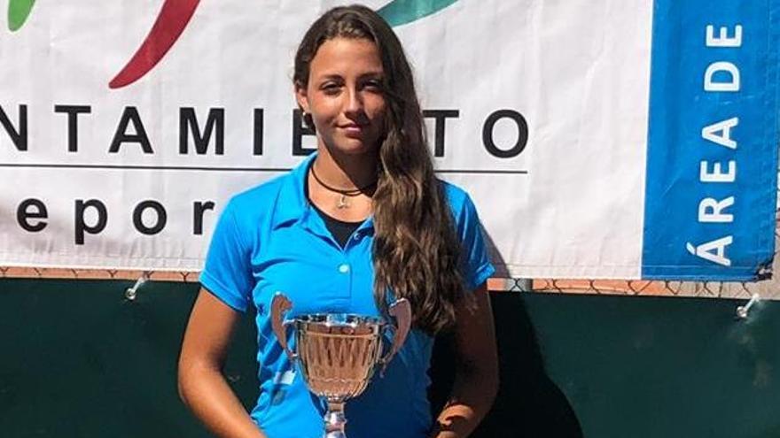 Alba Rey, subcampeona de la Marbella Bowl