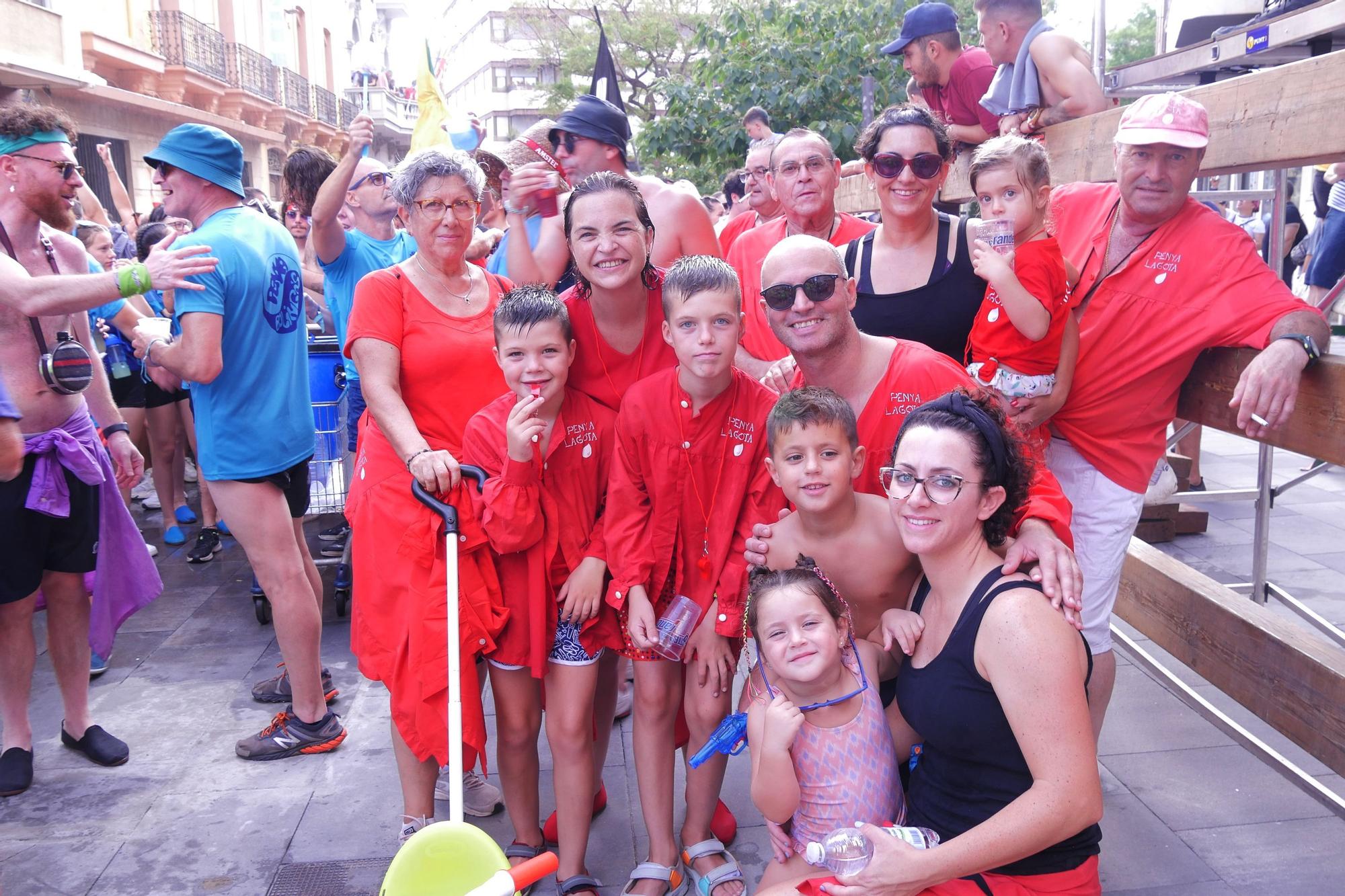 EL ESTALLIDO FESTIVO DE LES PENYES DE LA VALL, EN IMÁGENES