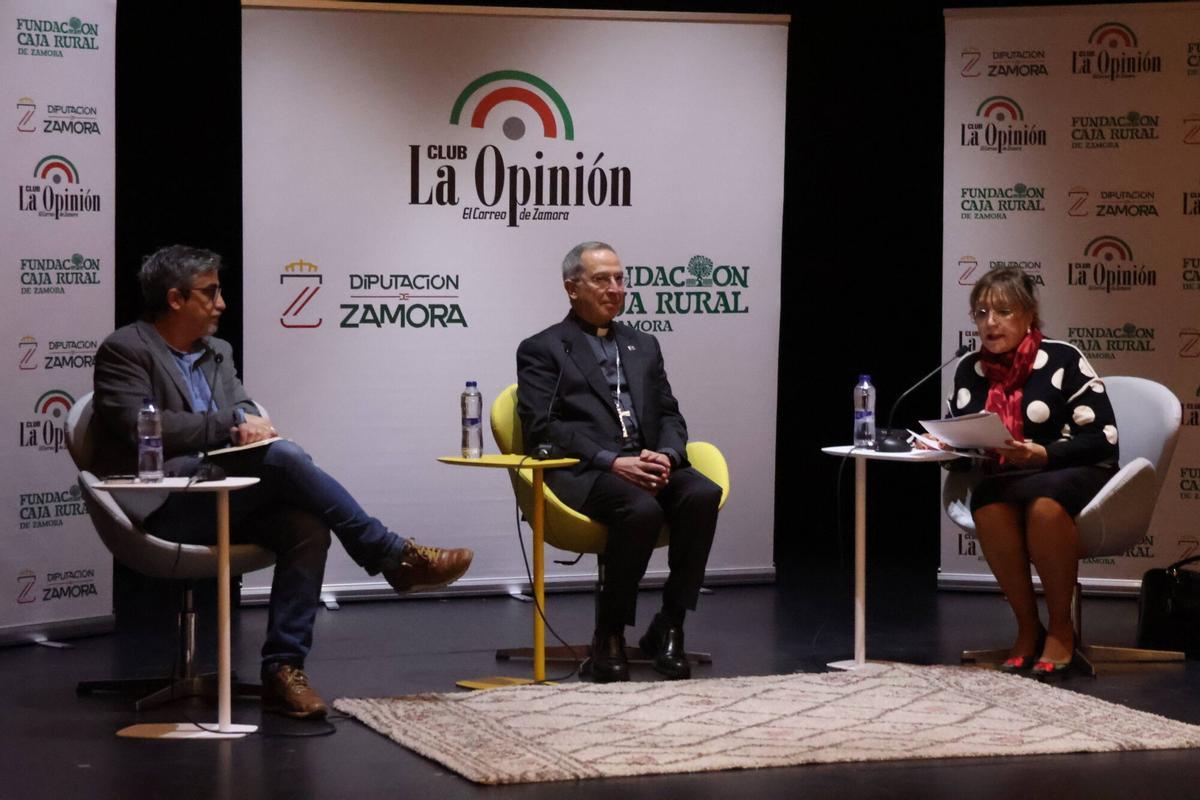 Club LA OPINIÓN-EL CORREO DE ZAMORA Entrevista mesa redonda con el obispo de Zamora, Fernando Valera.