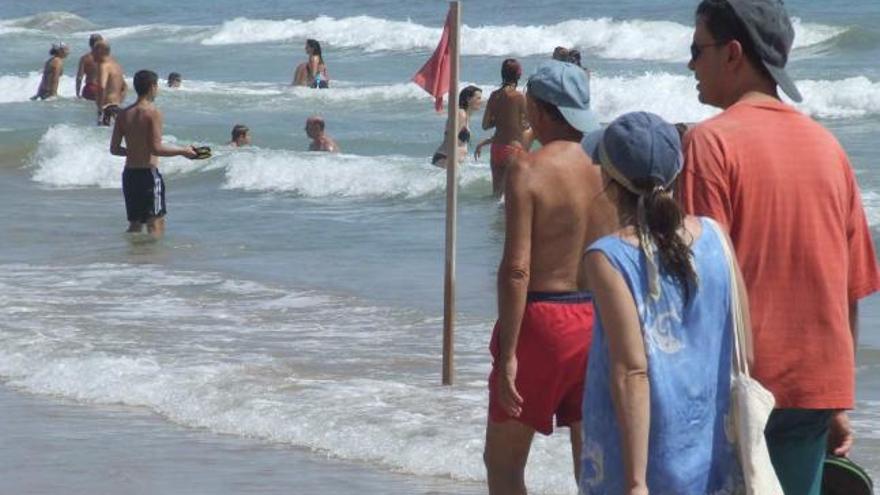 Las playas ya están vigiladas