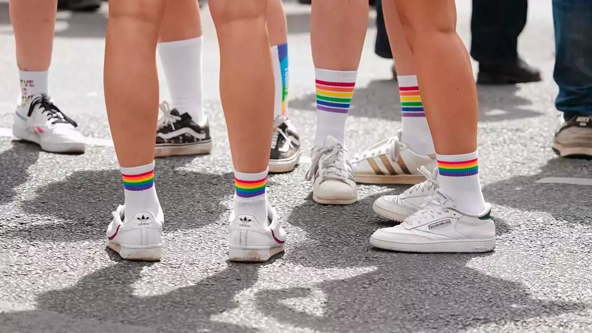 El Govern presenta una Guia per incorporar la perspectiva LGBTI+ al lleure educatiu i esportiu