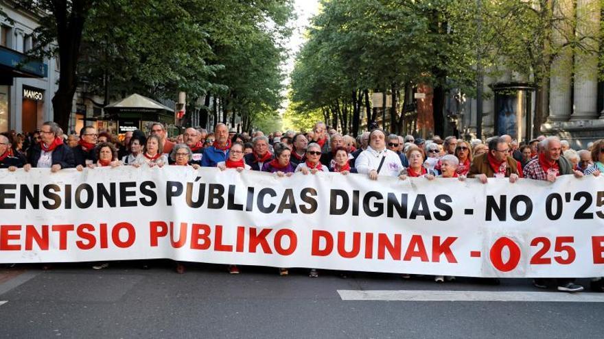 Miles de personas se manifiestan en Bilbao.