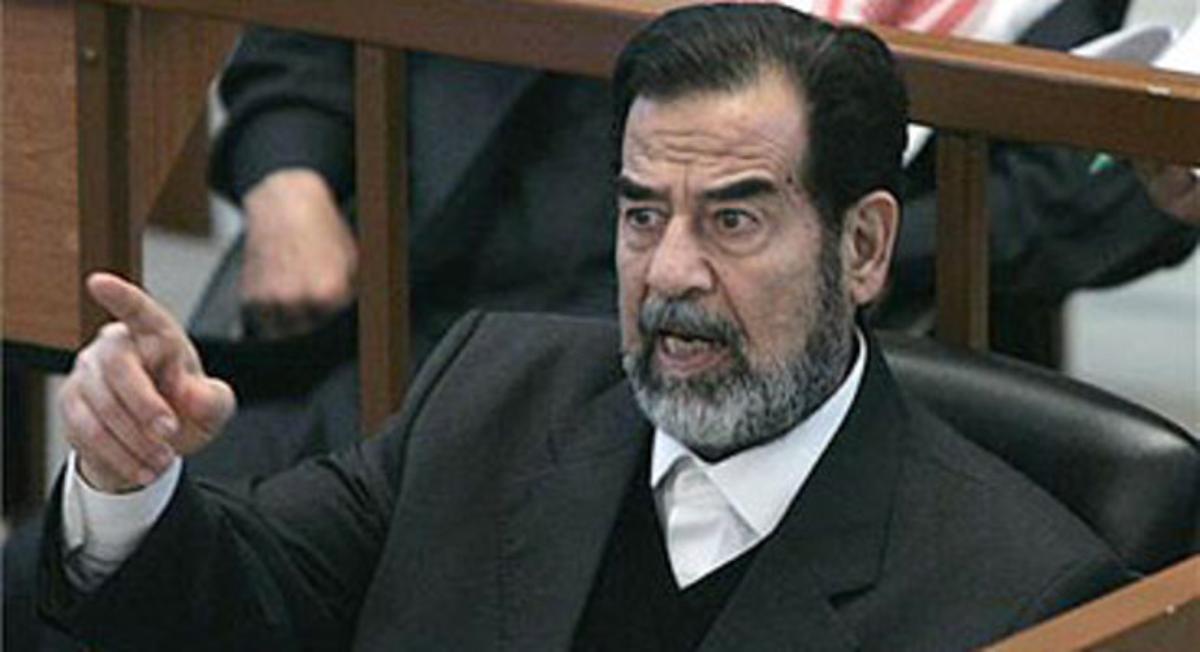 Sadam Husein, ante un tribunal iraquí.