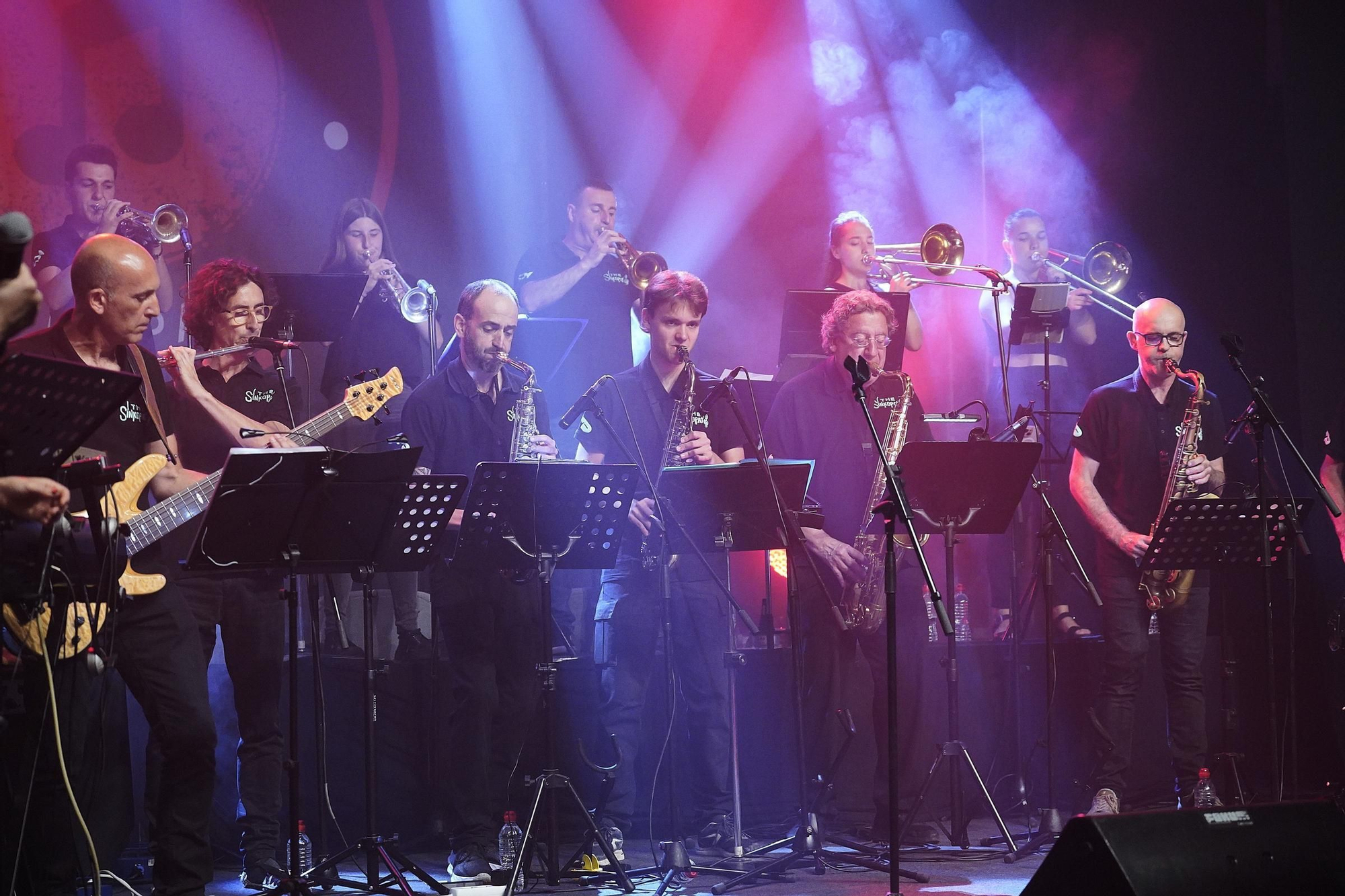 Les fotos del concert dels The Sinkopats a Girona