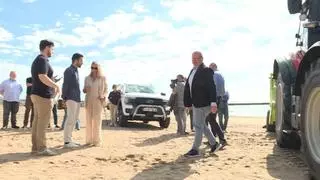 La Diputación de Valencia invierte más de 660.000 euros en nueva maquinaria para la limpieza de playas