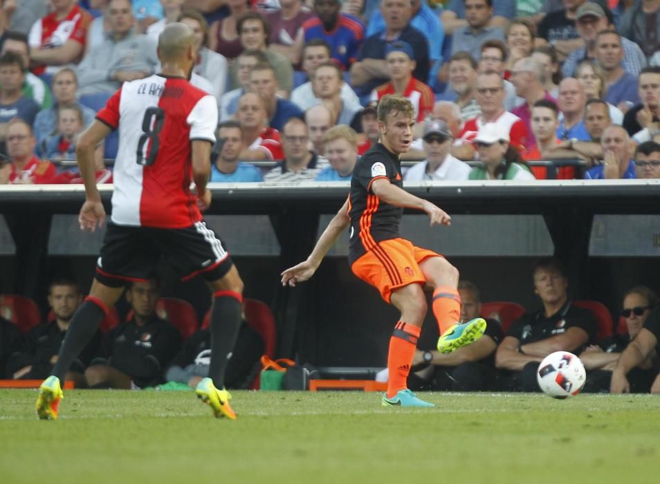 Las mejores imágenes del Feyenoord - Valencia CF