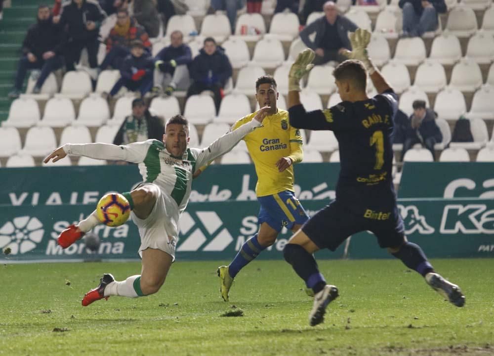 El Córdoba CF golea 4 a 1 a Las Palmas