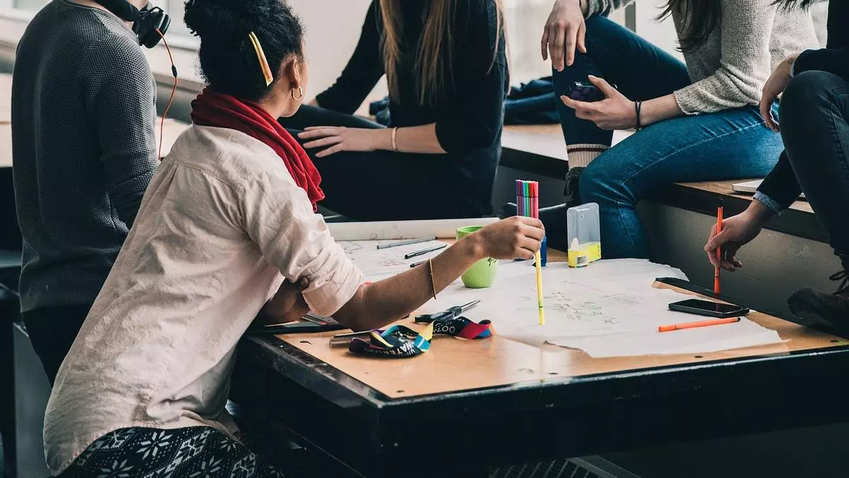 Más auxiliares para mejorar la conversación en francés y alemán