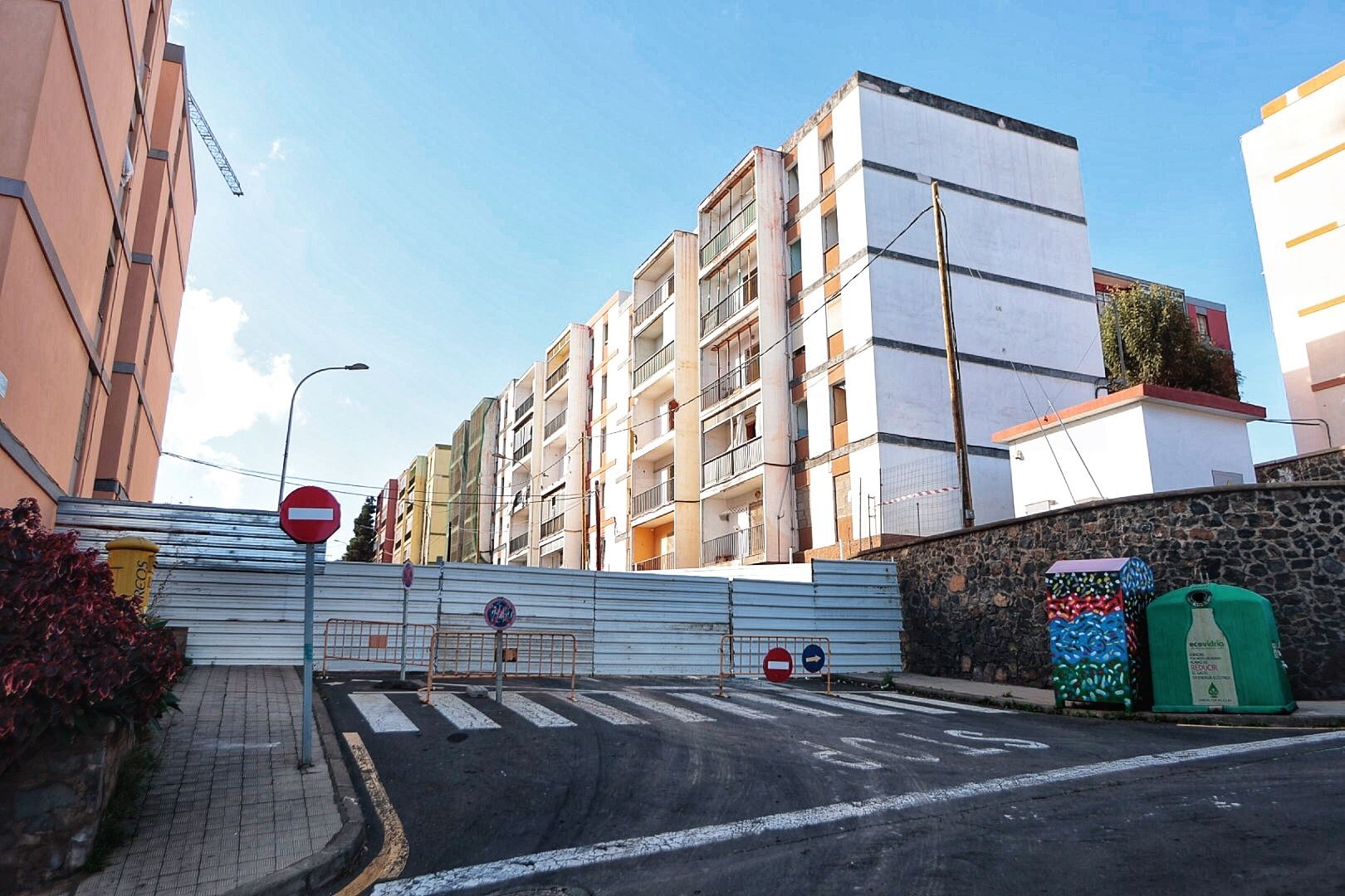 Bloque tapiado en Las Ghumberas