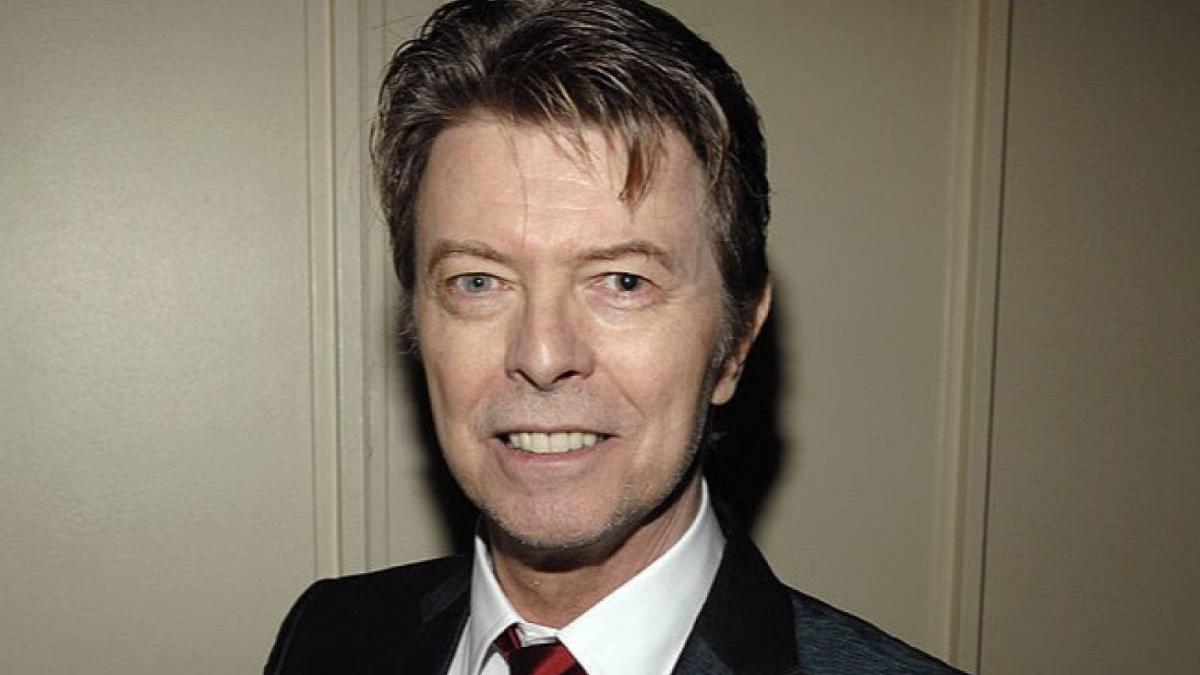 La expeluquera de David Bowie hacía de alcahueta: cuenta las chicas con las que le fue infiel a su mujer