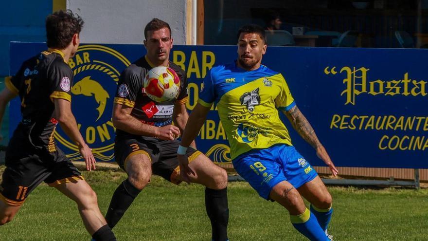 La buena imagen del Cambados resulta estéril en Vilalba (2-0)