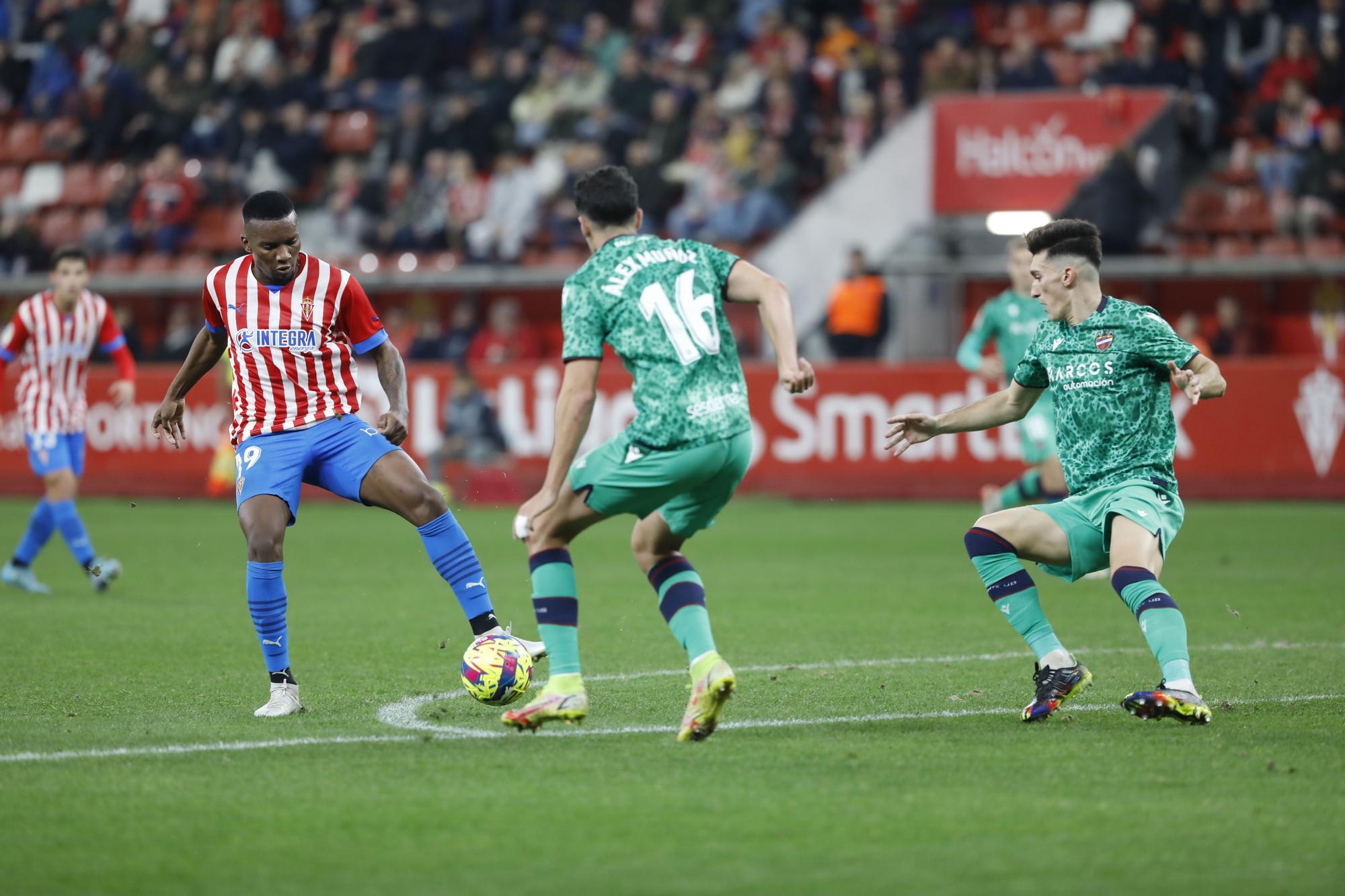 EN IMÁGENES: El encuentro entre el Sporting y el Levante